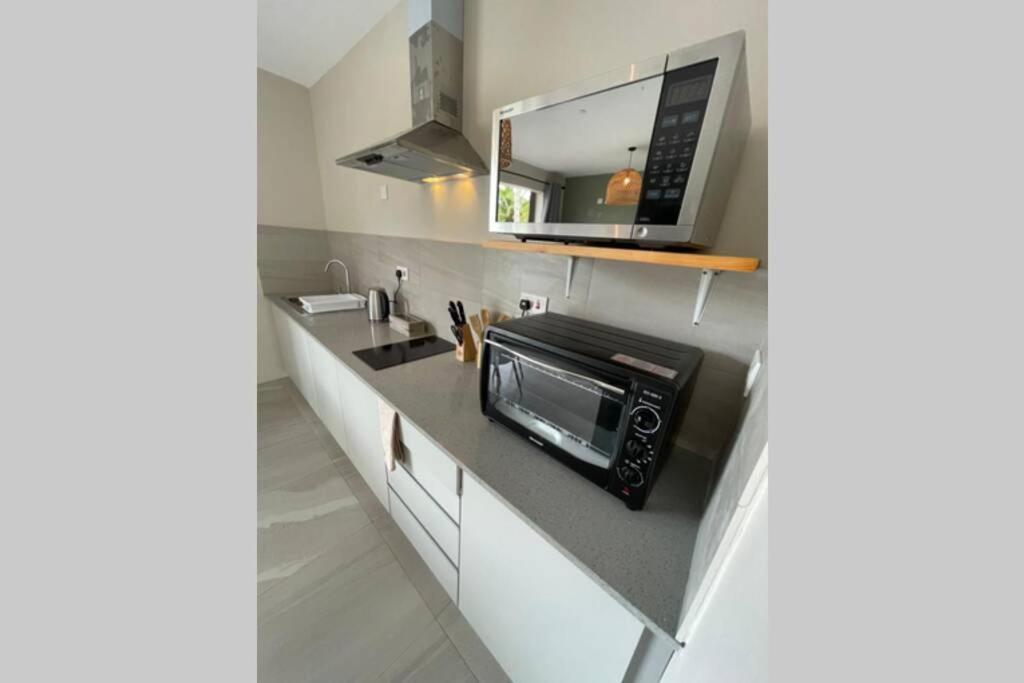 Bois Mapou Self Catering Apartments Unit 204 Rivière Noire Extérieur photo