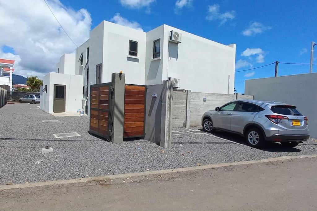 Bois Mapou Self Catering Apartments Unit 204 Rivière Noire Extérieur photo