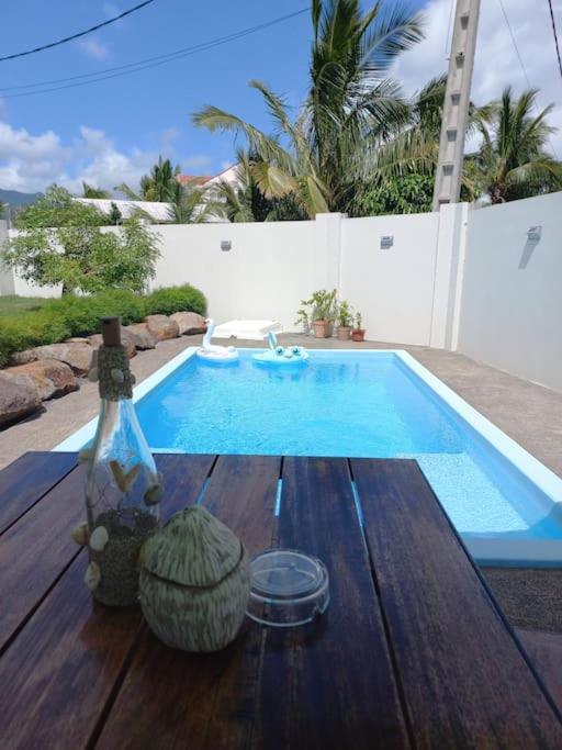Bois Mapou Self Catering Apartments Unit 204 Rivière Noire Extérieur photo